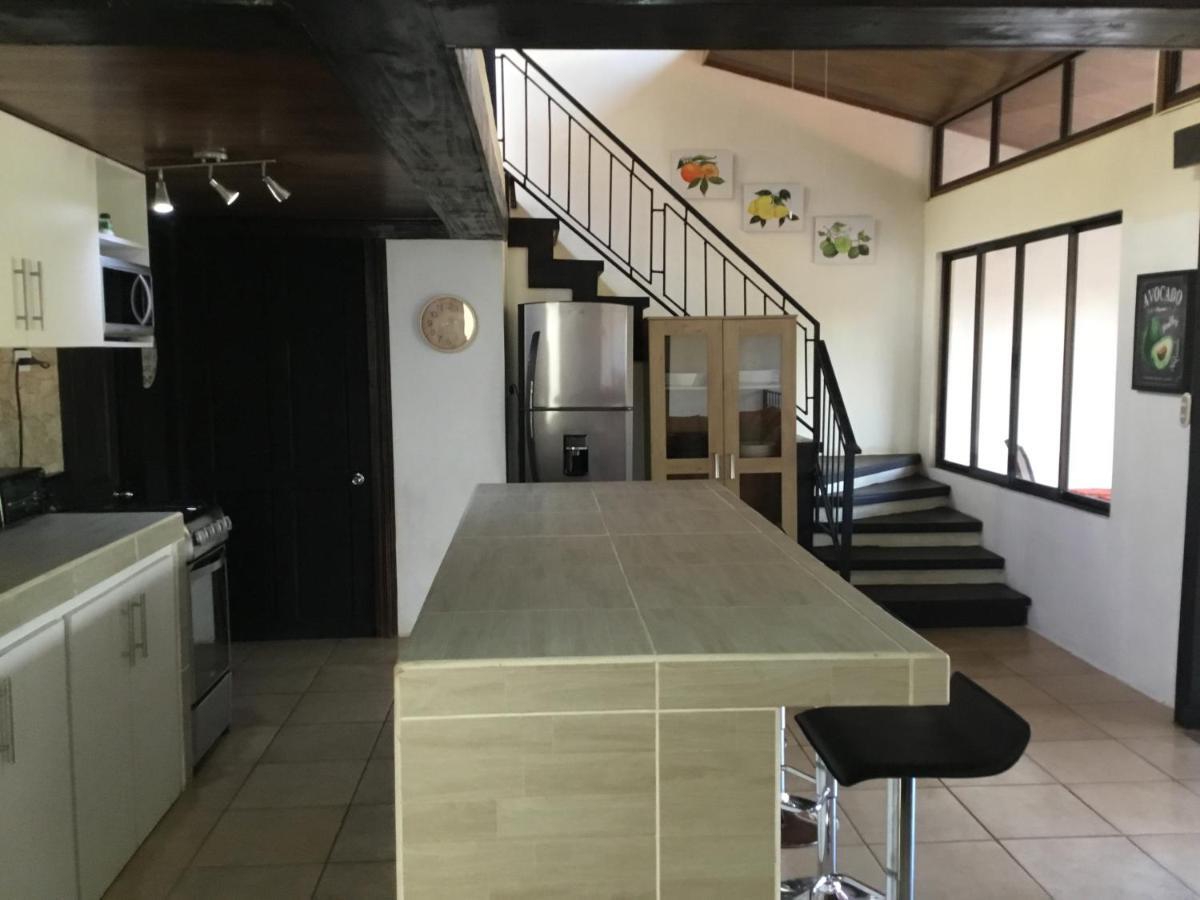 Готель Brand New House Alajuela Near The Airpor Екстер'єр фото