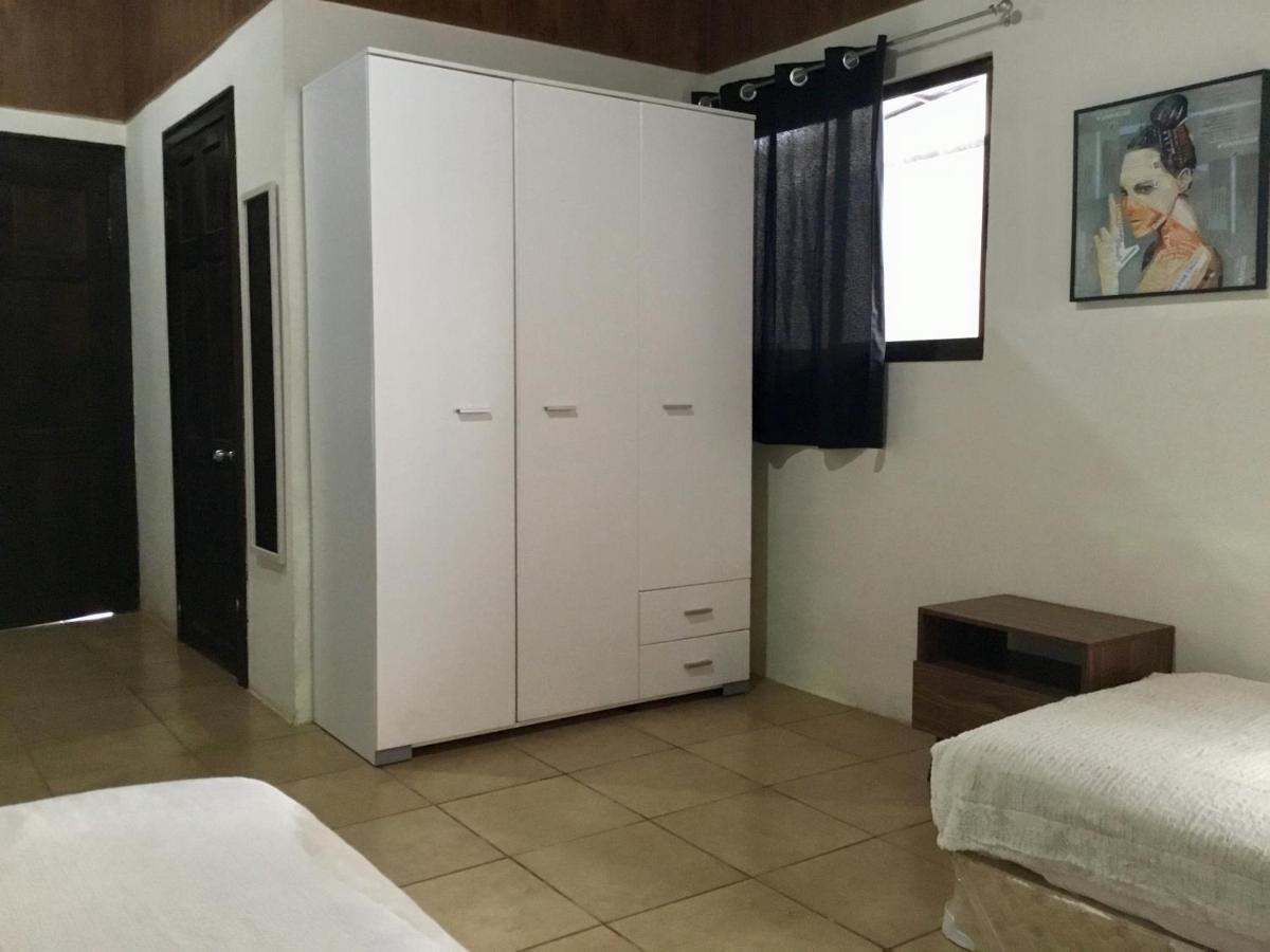 Готель Brand New House Alajuela Near The Airpor Екстер'єр фото